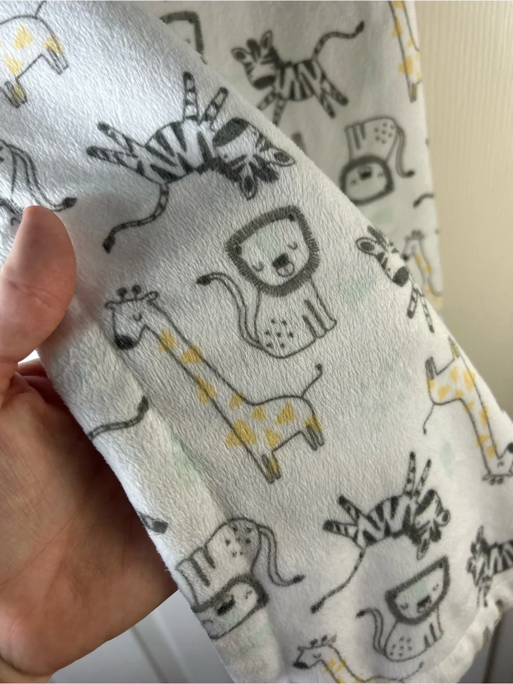 Baby Gear Zebra Lion Giraffe Blanket White Yellow Safari Animals Zoo Sherpa